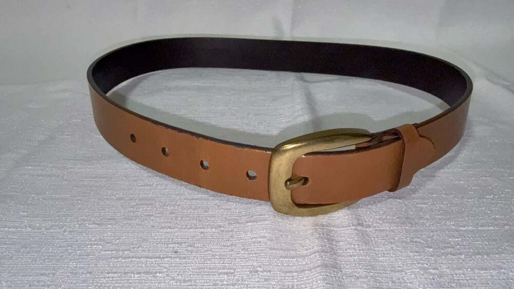 Liz Claiborne Tan Bonded Leather Belt with Brass Buckle Size Small 32 in
